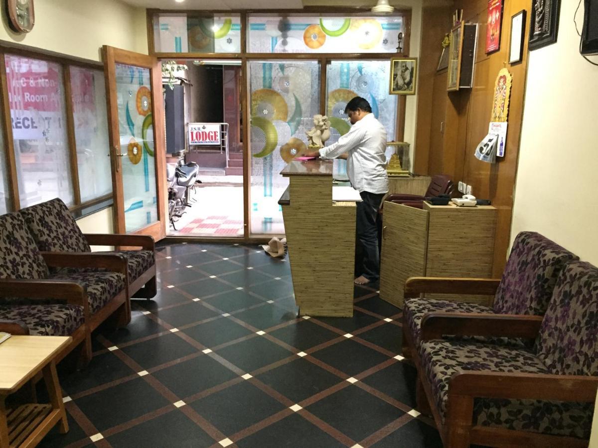 Hotel Suprabath Towers Tirupati Ngoại thất bức ảnh